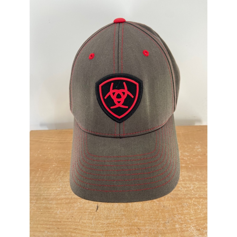 Ariat Mens Flexfit Shield Baseball Cap Charcoal Grey Red Logo Hat L-XL
